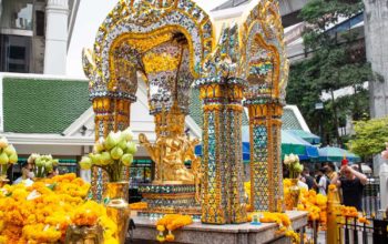 המדריך השלם לביקור במקדש ארוואן בבנגקוק 2021